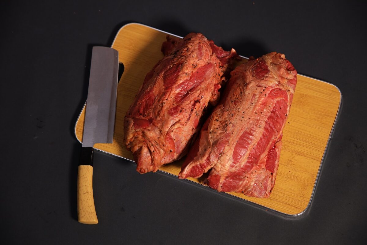 Muskuj Vici te Tymosur, smoked beef muscle